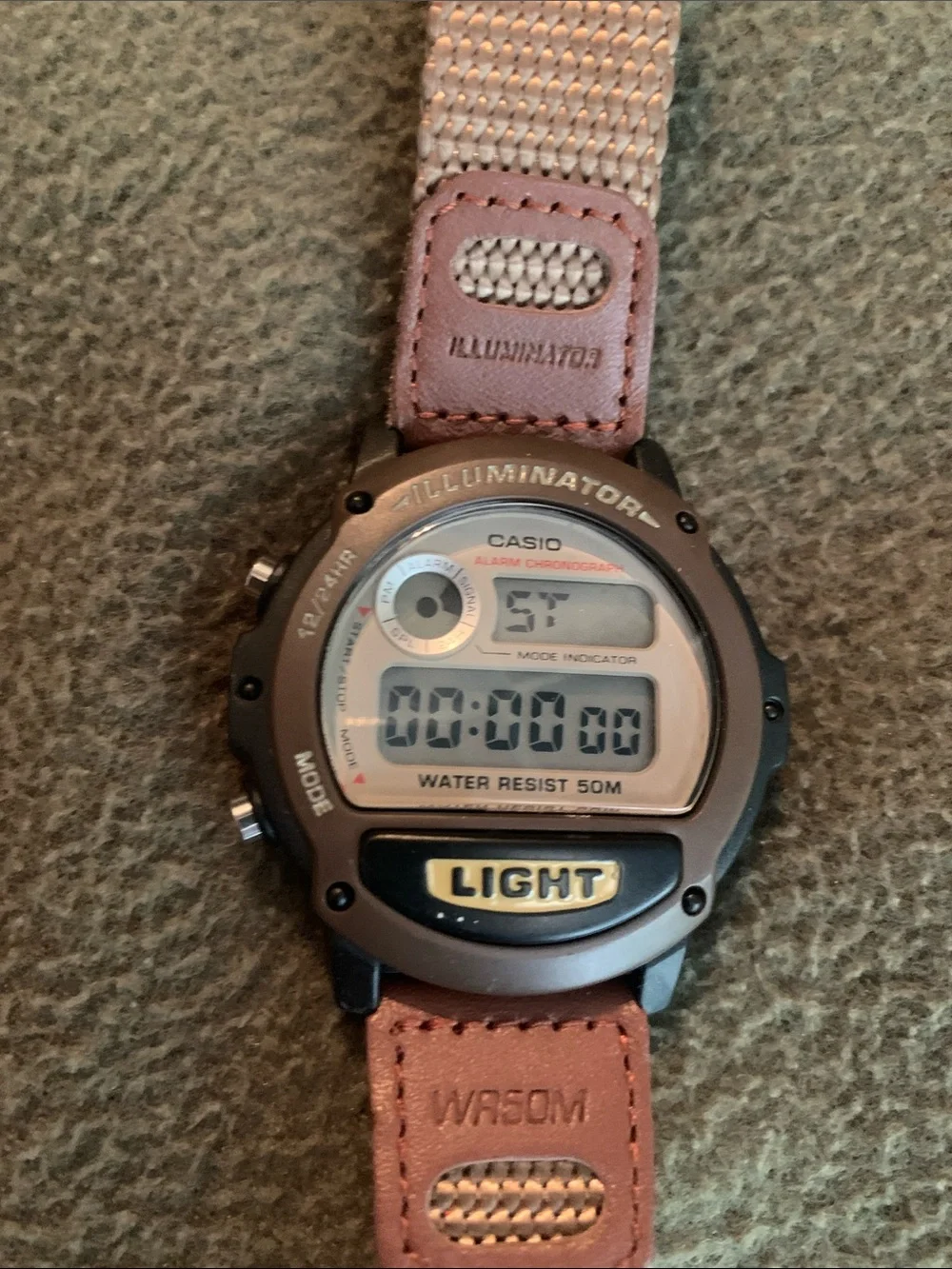 NWOB Men’s Casio W89HB-5AV Illuminator Sport Watch. New battery.